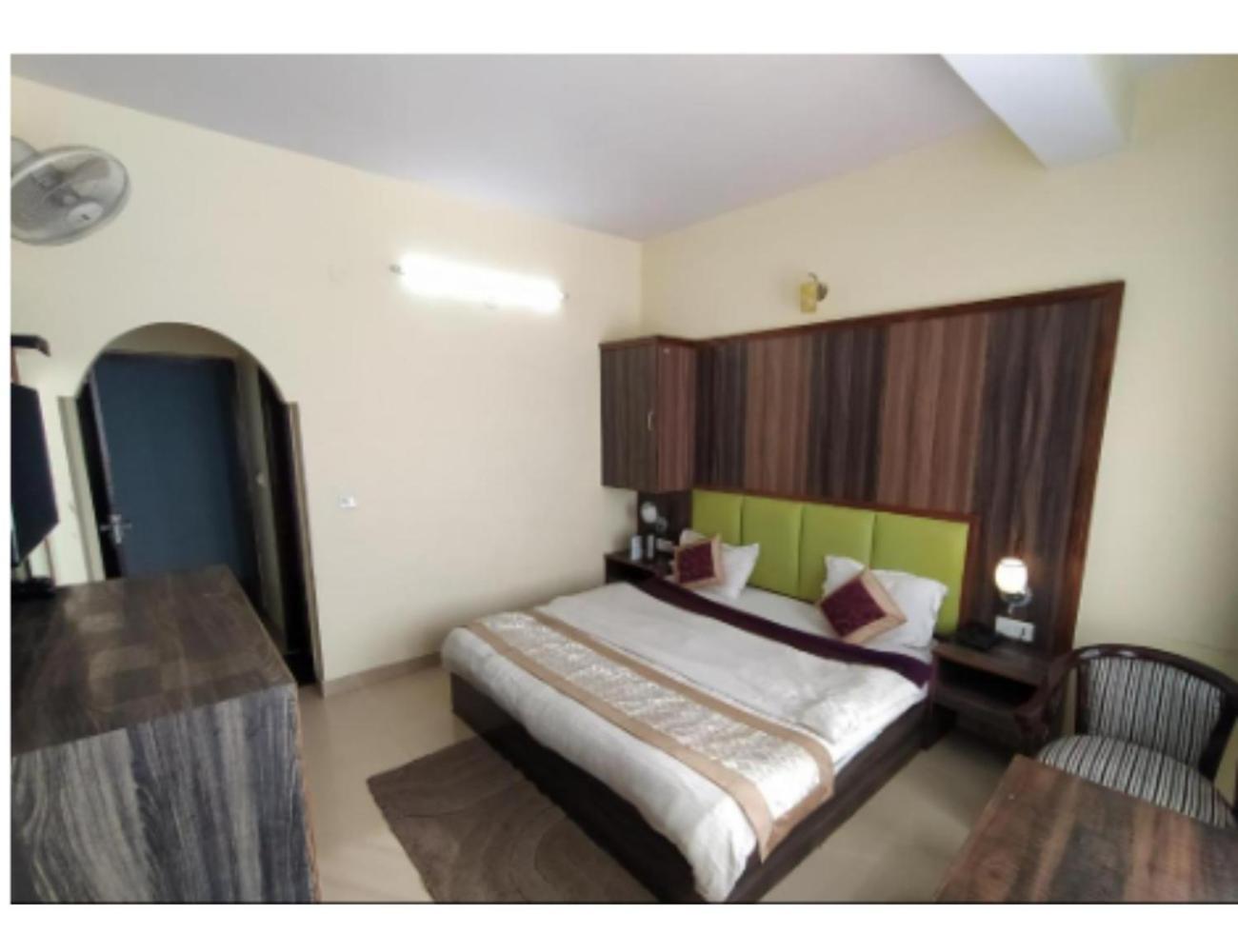 Hotel Super Mall Residency, Masuri Exterior foto